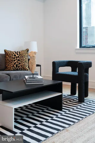 $2,995,000 | 2324 Sansom Street, Philadelphia, PA 19103