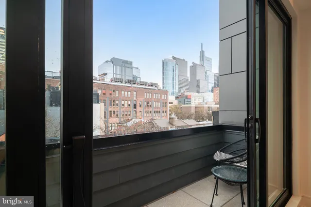 $2,995,000 | 2324 Sansom Street, Philadelphia, PA 19103