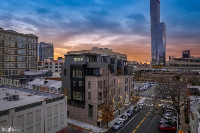 $2,995,000 | 2324 Sansom Street, Philadelphia, PA 19103