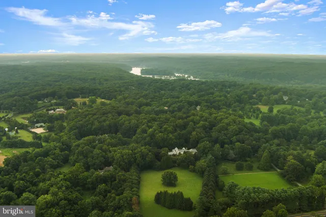 $4,250,000 | 9324 Georgetown Pike, Great Falls, VA 22066