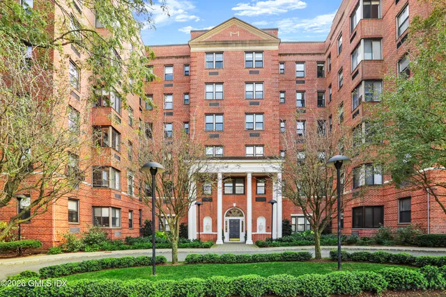 $1,499,000 | 40 West Elm Street, Unit 6E, Greenwich, CT 06830