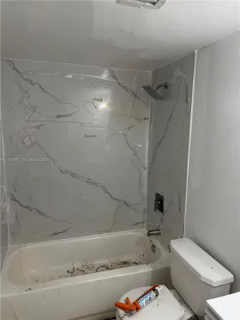 $2,100 | 486 Northwest 165th Street, Unit B506, Miami, FL 33169