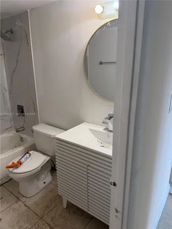 $2,100 | 486 Northwest 165th Street, Unit B506, Miami, FL 33169