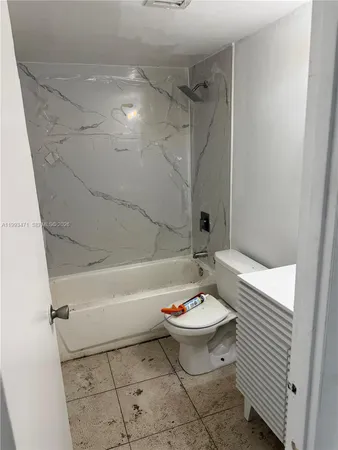 $2,100 | 486 Northwest 165th Street, Unit B506, Miami, FL 33169