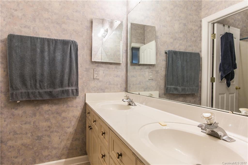 10028 Paradise Ridge Road Charlotte, NC 28277 - Photo 18 of 24 Gallery Image 18
