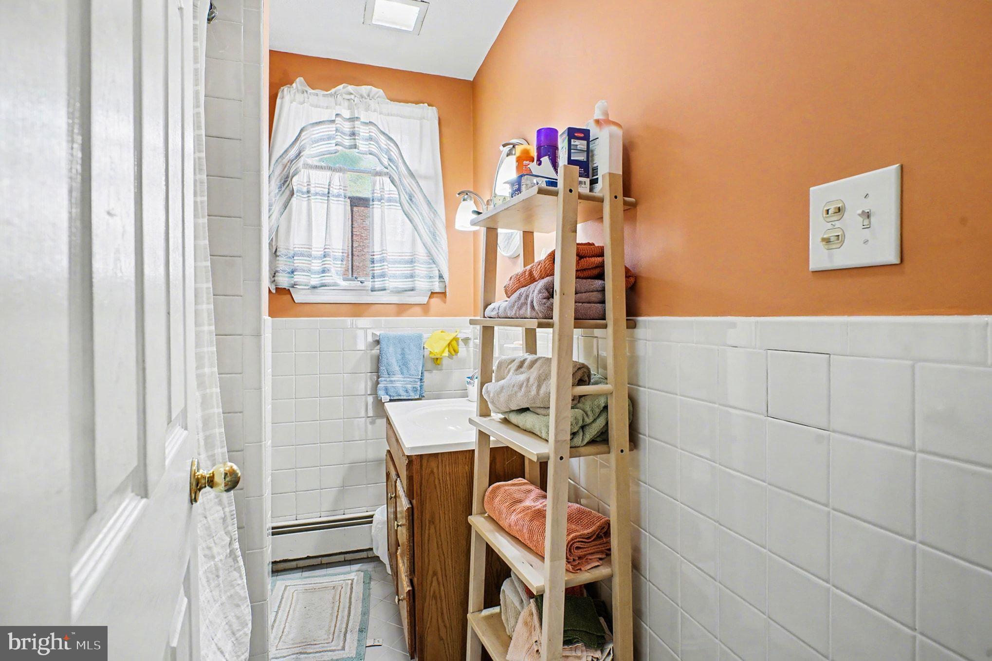 4031 Vernon Road Drexel Hill, PA 19026 - Photo 25 of 38