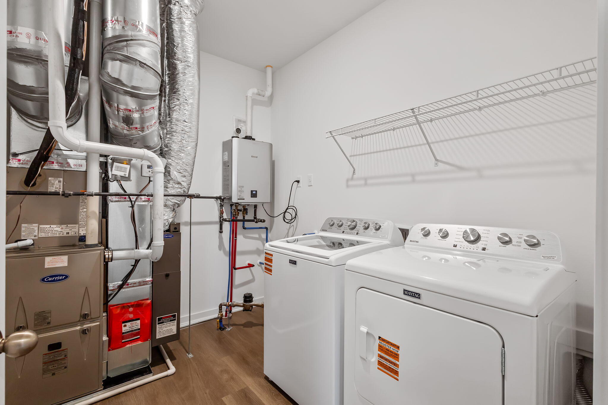 10657 Blaine Street Crown Point, IN 46307 - Photo 22 of 24 a utility room with dryer and washer