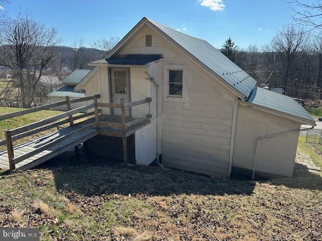 13519 Old Legislative Road Southwest Frostburg, MD 21532 - Photo 20 of 37 Back entrance