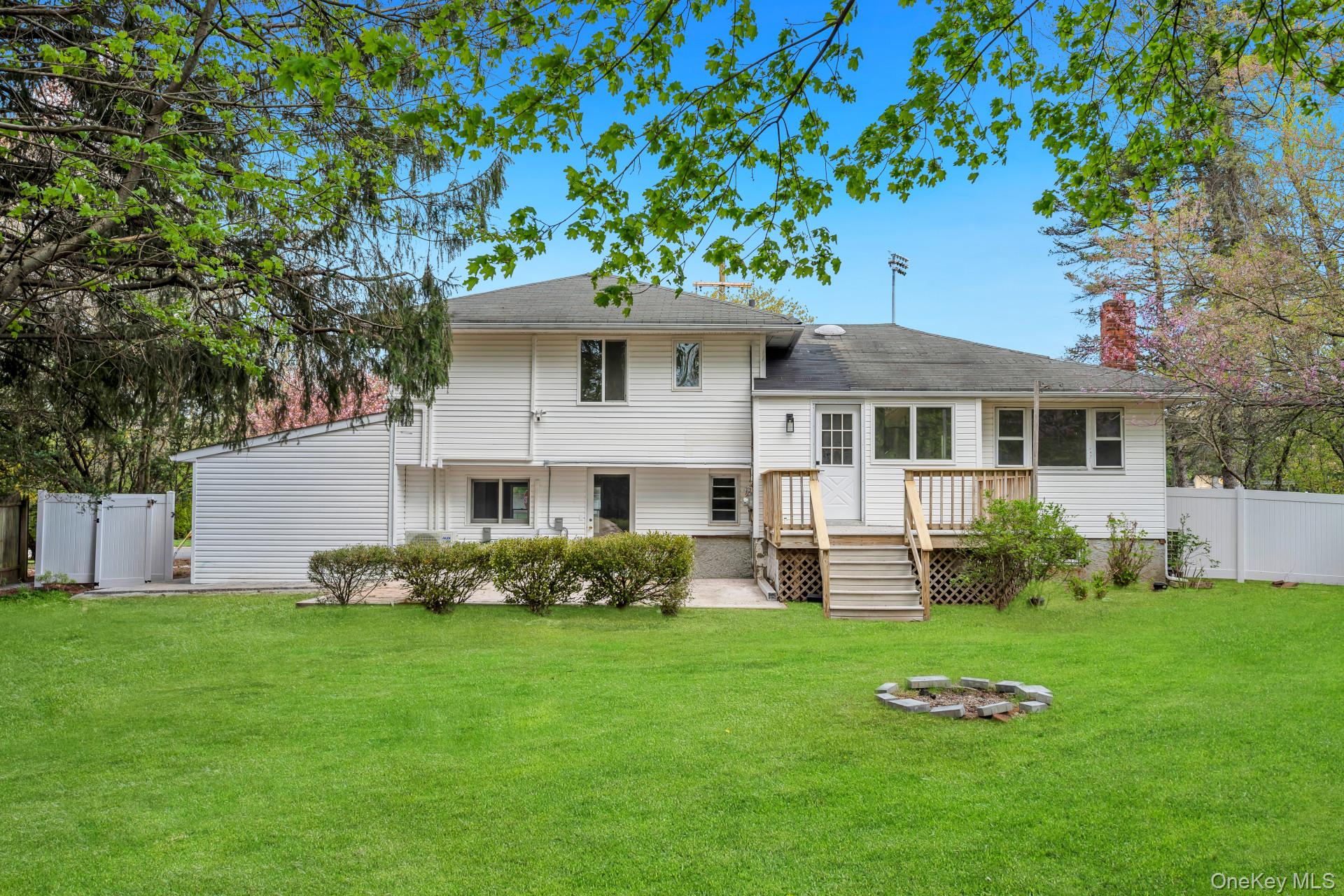 48 Earl Road Melville, NY 11747 - Photo 19 of 19