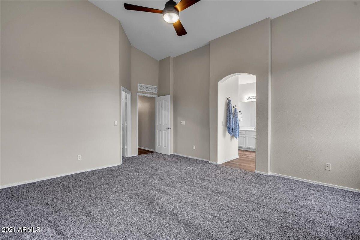 4301 South Splendor Place Gilbert, AZ 85297 - Photo 20 of 38 25-23Master bedroom