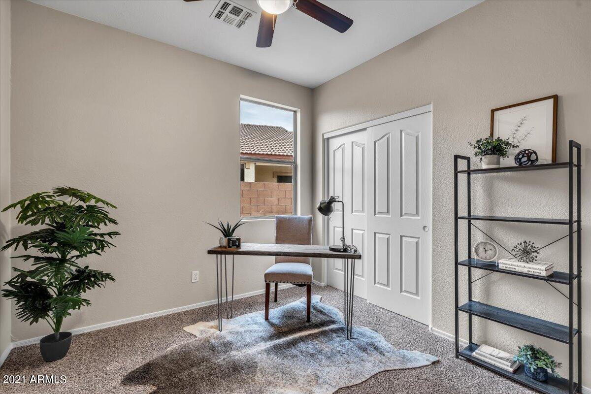 4301 South Splendor Place Gilbert, AZ 85297 - Photo 24 of 38 29-27Bedroom1