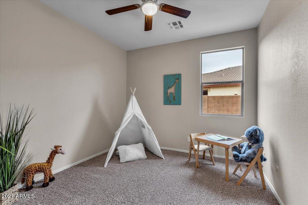 4301 South Splendor Place Gilbert, AZ 85297 - Photo 28 of 38 33-31Bedroom3