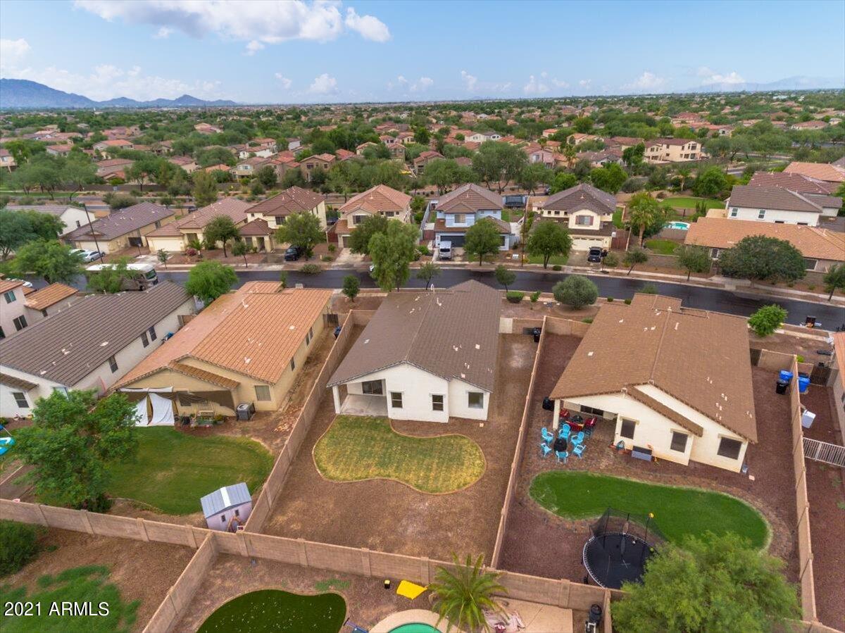 4301 South Splendor Place Gilbert, AZ 85297 - Photo 37 of 38 42-40Aerial back of home