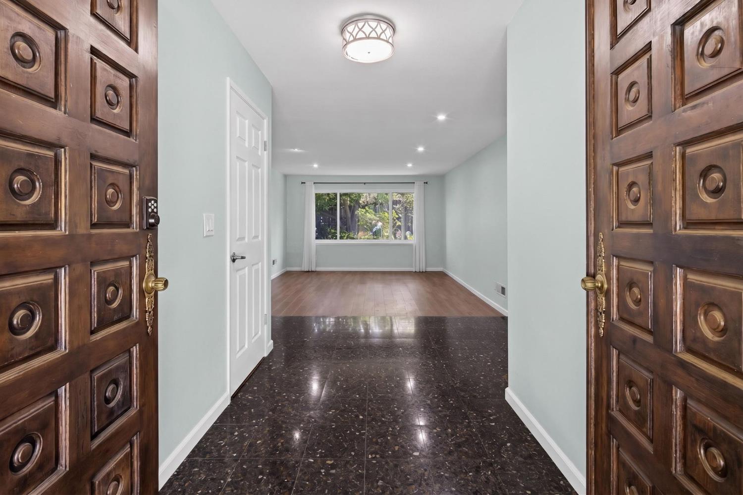 5166 Kipp Way Carmichael, CA 95608 - Photo 8 of 50