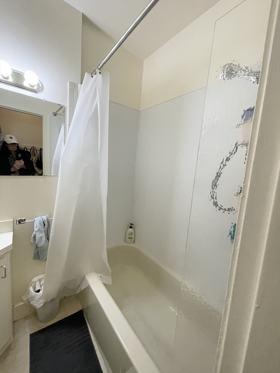 68 Myrtle Street, Unit 5 Boston, MA 02114 - Photo 12 of 14