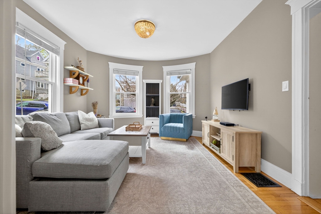 40 Montvale Street, Unit 1 Boston, MA 02131 - Photo 3 of 31