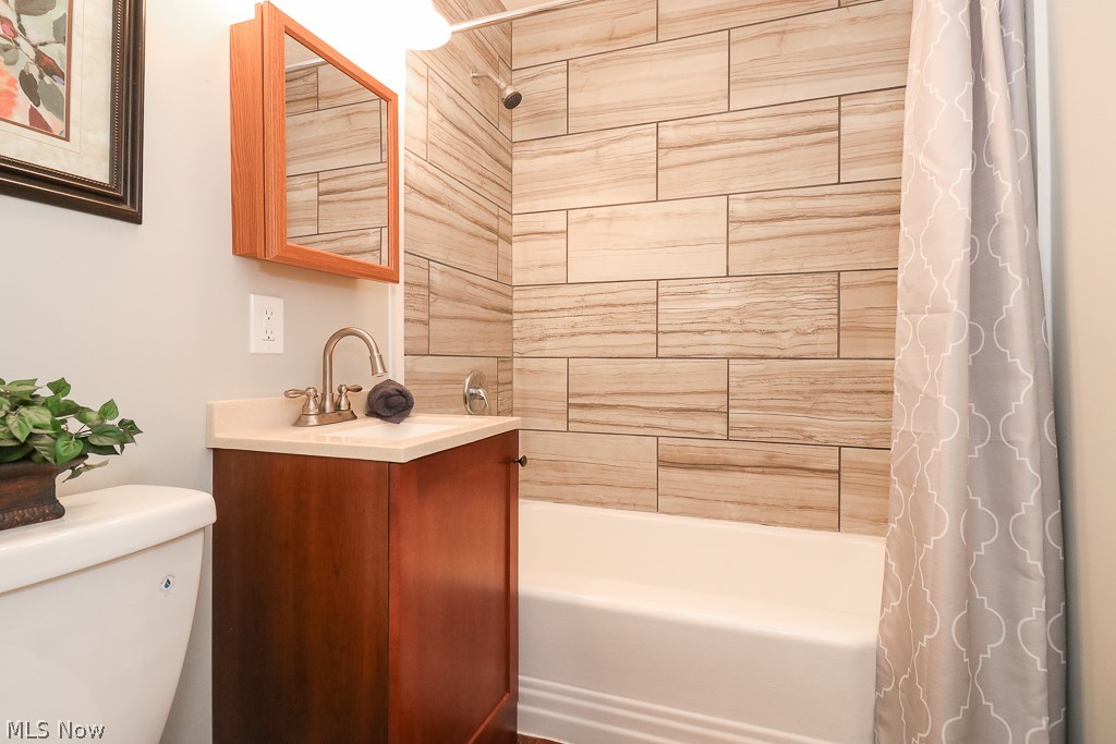 4481 Tiedeman Road Cleveland, OH 44144 - Photo 12 of 29 Gallery Image 12