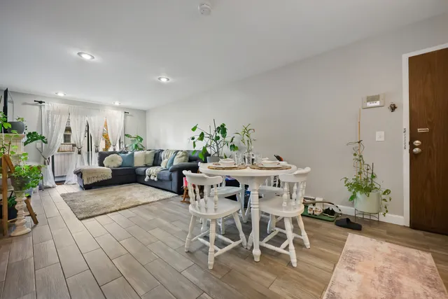 $179,000 | 252 Harlem Avenue, Unit B5, Bridgeport, CT 06606