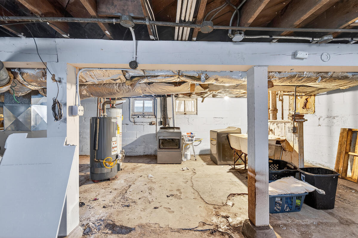 2673 South 14th Street Milwaukee, WI 53215 - Photo 20 of 21 DSC09919