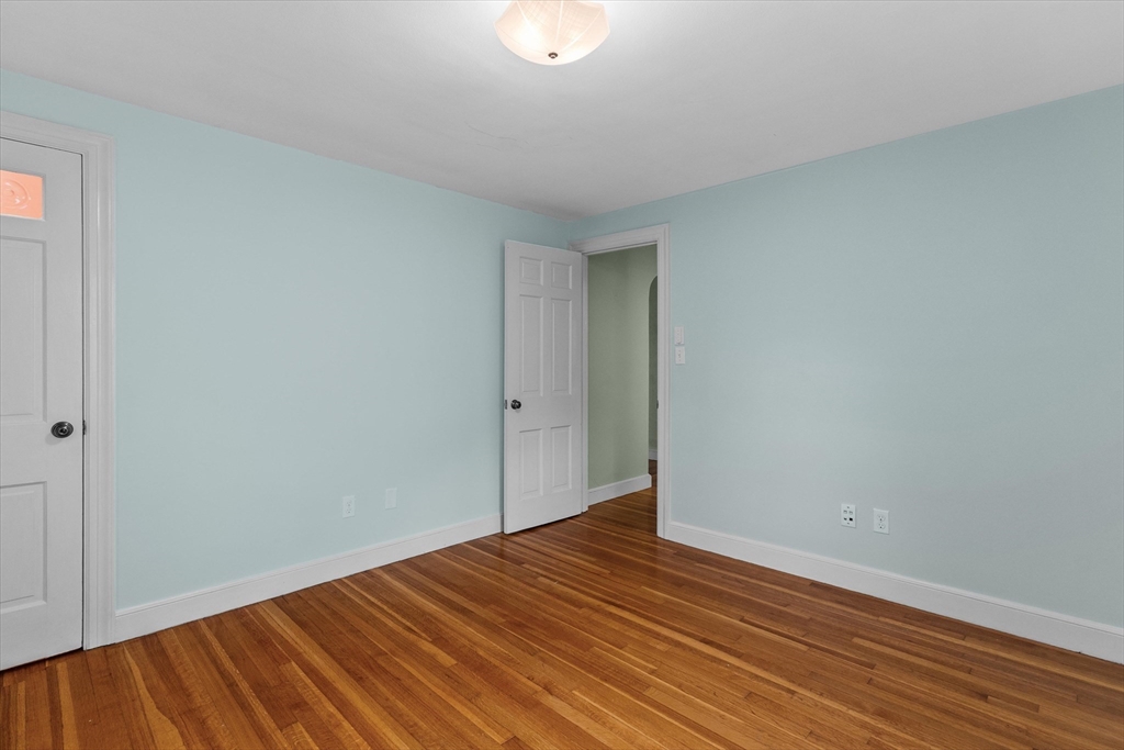 22 Euclid Road Lynn, MA 01904 - Photo 14 of 41 Gallery Image 14