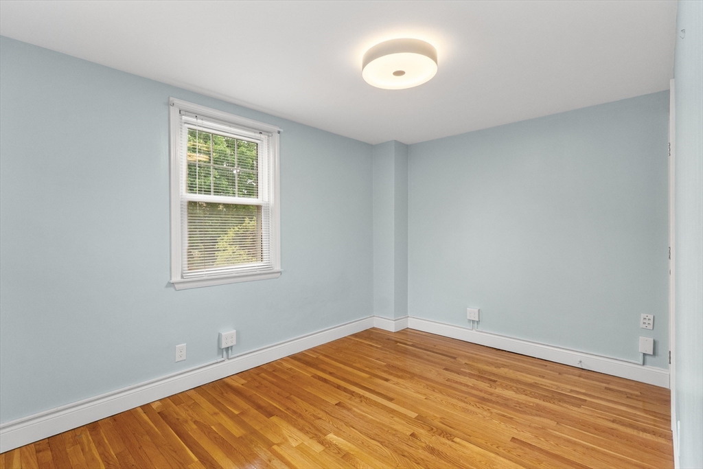 22 Euclid Road Lynn, MA 01904 - Photo 21 of 41 Gallery Image 21