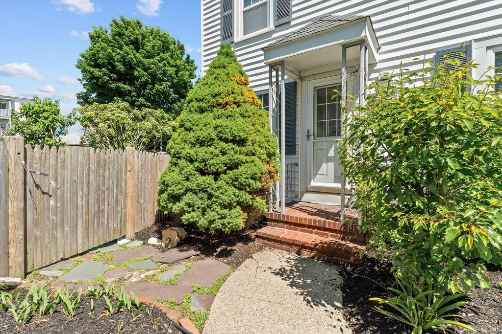 22 Euclid Road Lynn, MA 01904 - Photo 28 of 41 Gallery Image 28