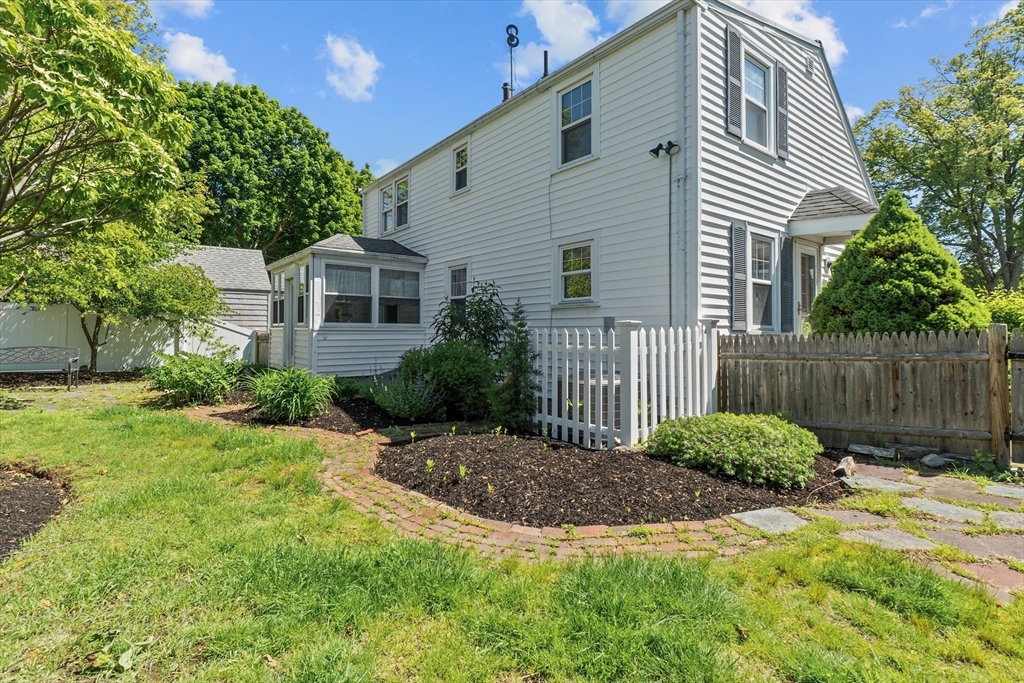 22 Euclid Road Lynn, MA 01904 - Photo 29 of 41 Gallery Image 29