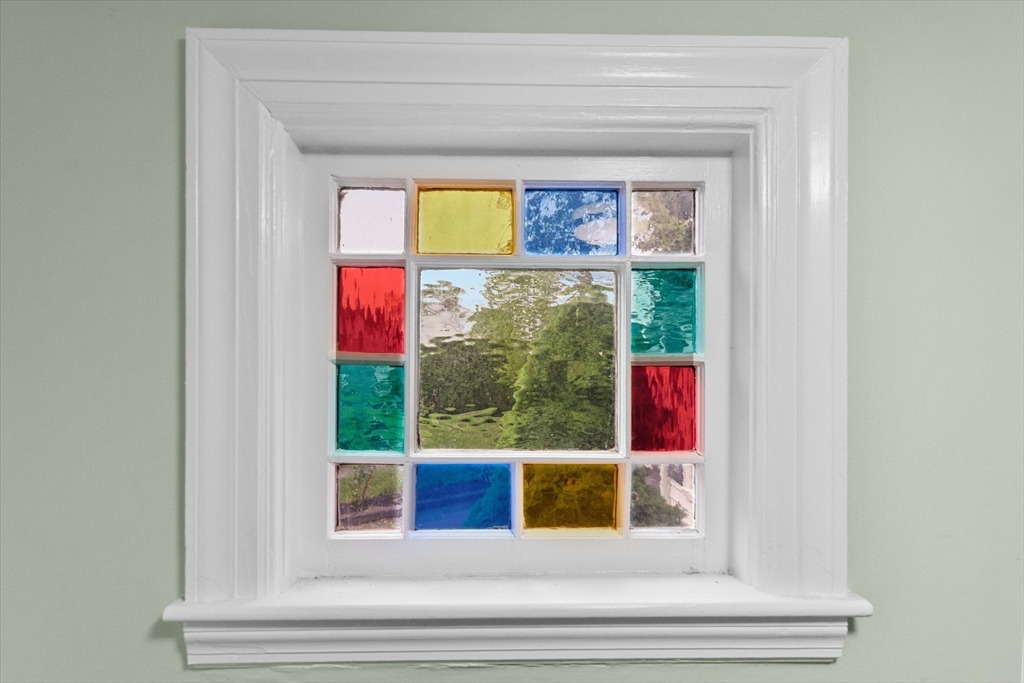 22 Euclid Road Lynn, MA 01904 - Photo 4 of 41 Gallery Image 4