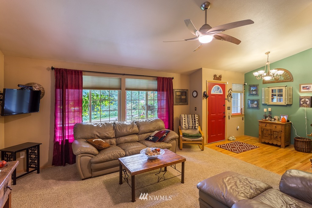 428 Northwest Lake Roesiger Road Snohomish, WA 98290 - Photo 6 of 25