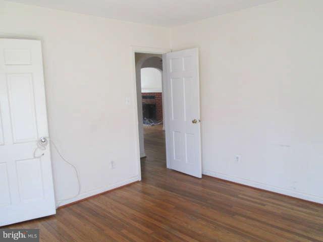 6541 Lyles Road Springfield, VA 22150 - Photo 22 of 30 Bedroom