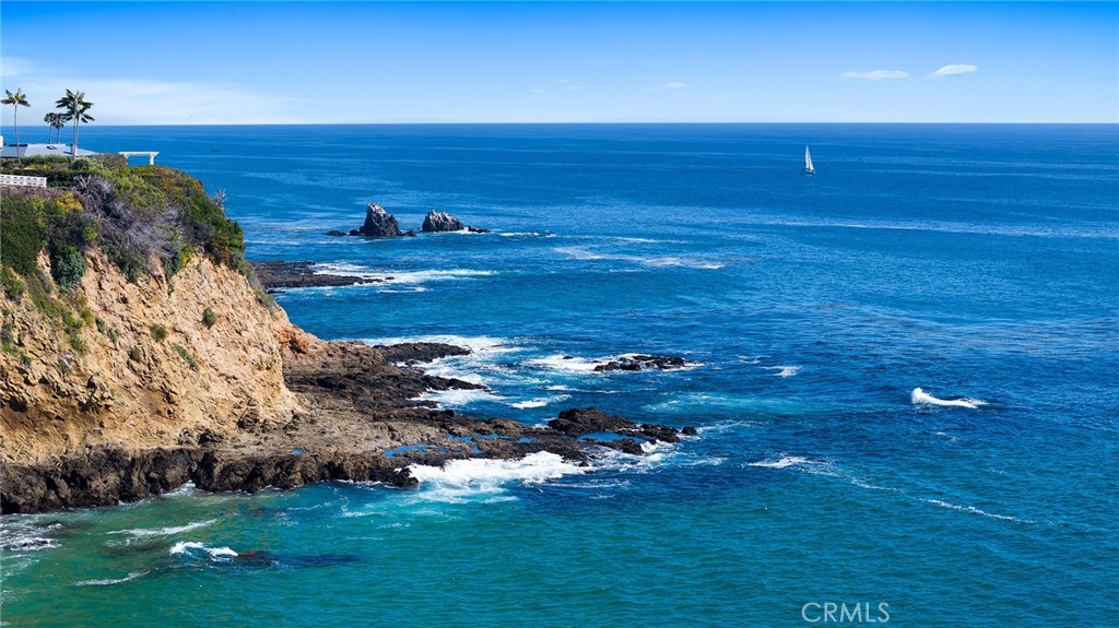 328 Emerald Bay Laguna Beach, CA 92651 - Photo 23 of 27