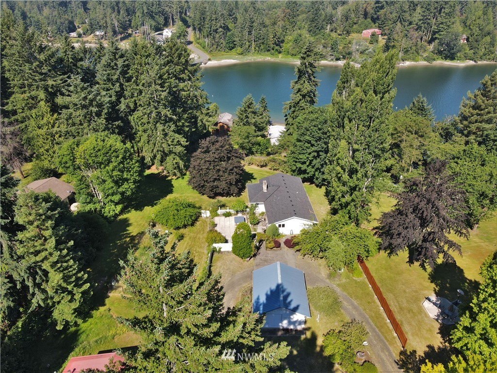 181 Stretch Island Road North Grapeview, WA 98546 - Photo 2 of 40 Gallery Image 2