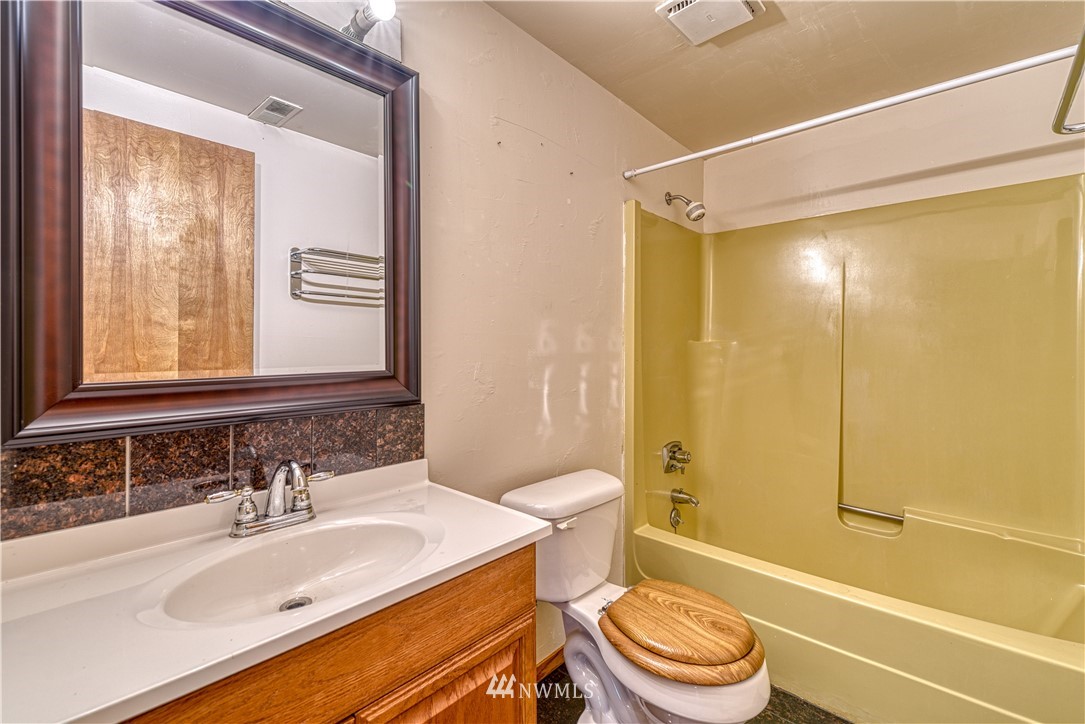 181 Stretch Island Road North Grapeview, WA 98546 - Photo 31 of 40 Gallery Image 31