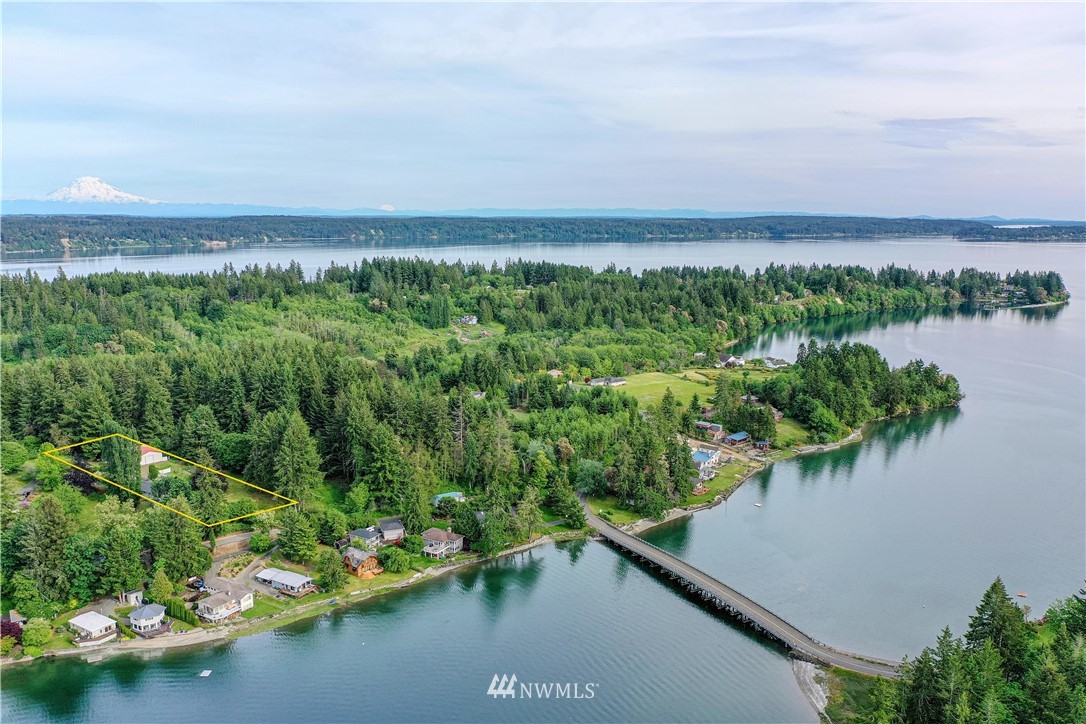 181 Stretch Island Road North Grapeview, WA 98546 - Photo 10 of 40 Gallery Image 10