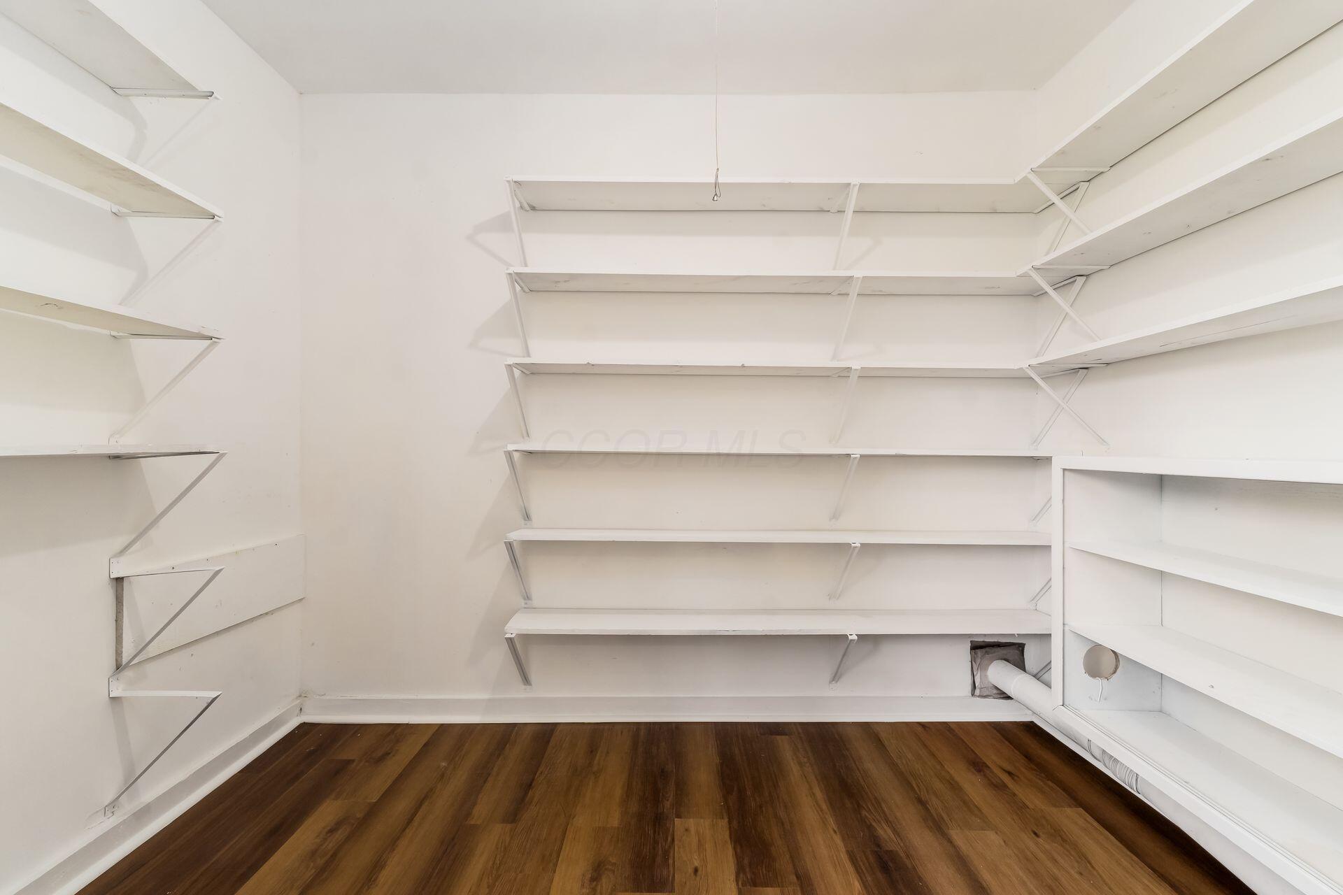 505 Beechwood Road Columbus, OH 43213 - Photo 20 of 40 Oversized Pantry/Storage