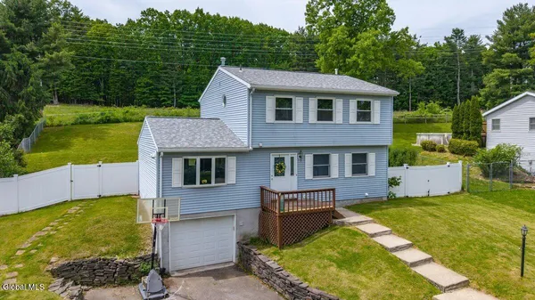 $419,900 | 27 Severson Hill Road, Voorheesville, NY 12186