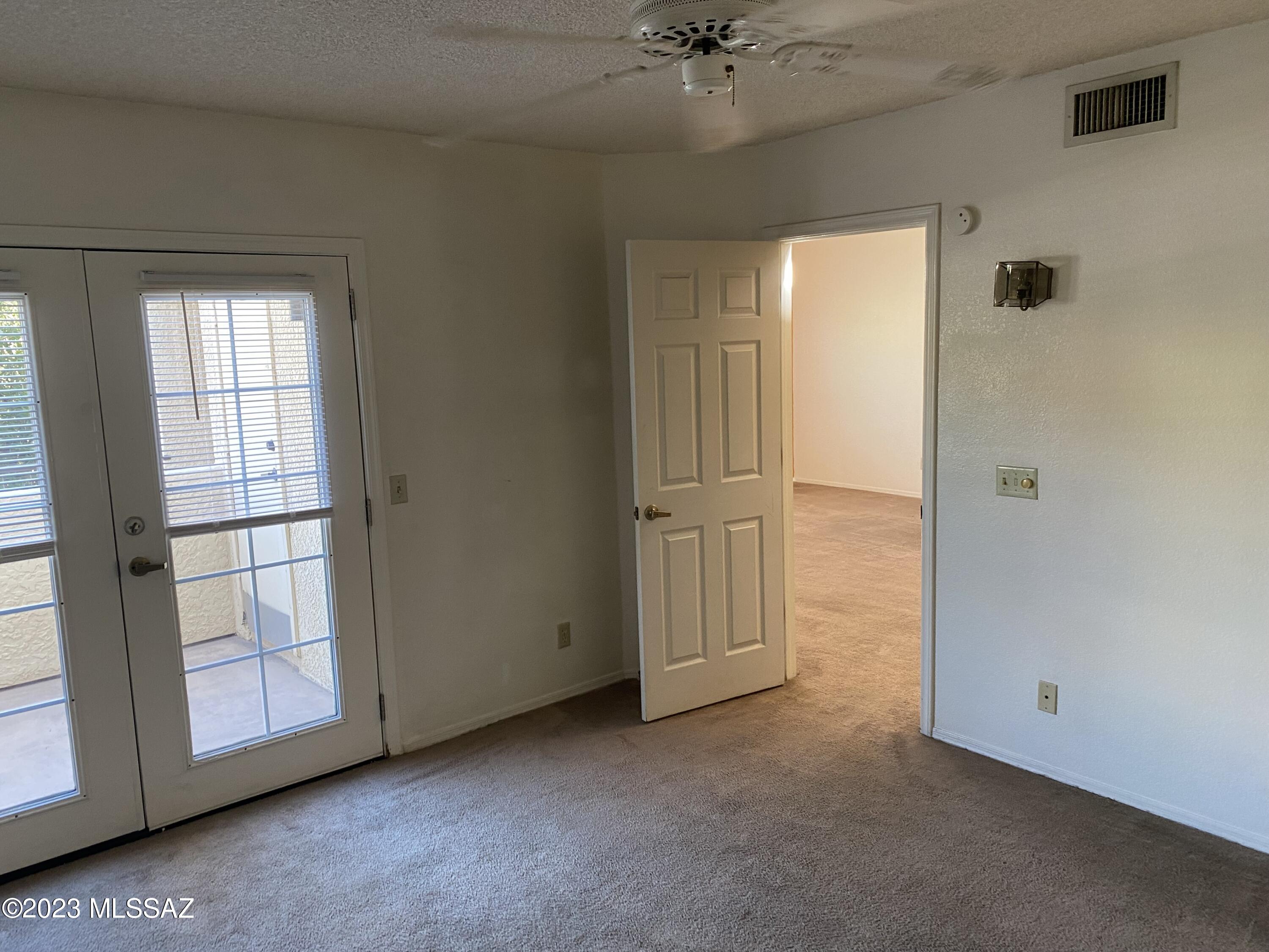 1200 East River Road, Unit J132 Tucson, AZ 85718 - Photo 9 of 10