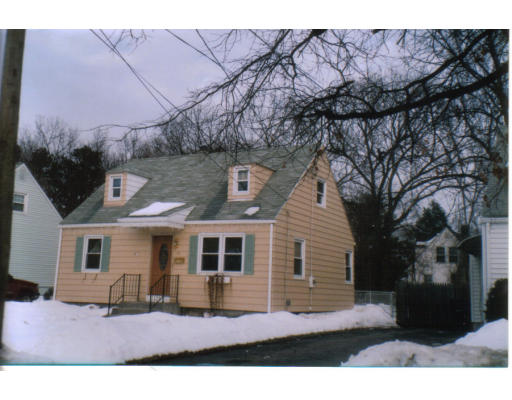 191 Rosewell Street Springfield, MA 01109 - Photo 2 of 13 Gallery Image 2