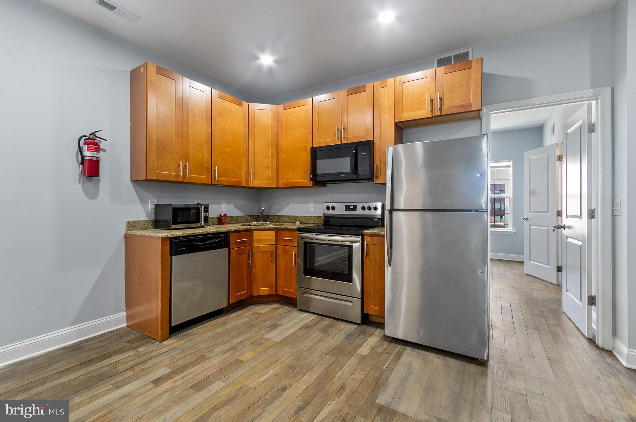 1839 North 18th Street, Unit 2 Philadelphia, PA 19121 - Photo 4 of 21