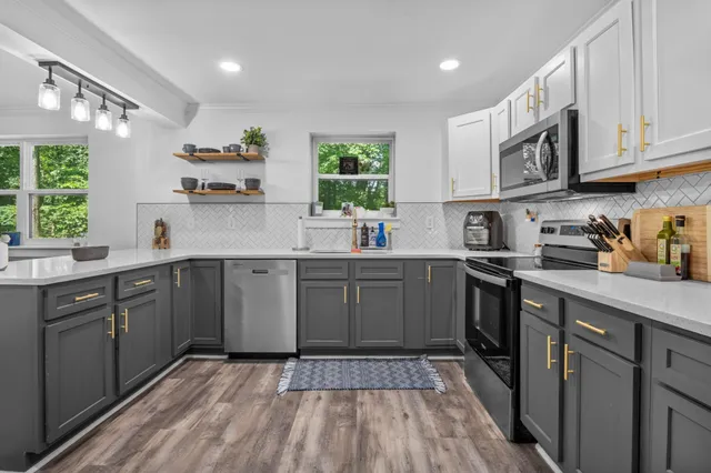 $305,000 | 13777 Tonja Lane South, Soddy Daisy, TN 37379