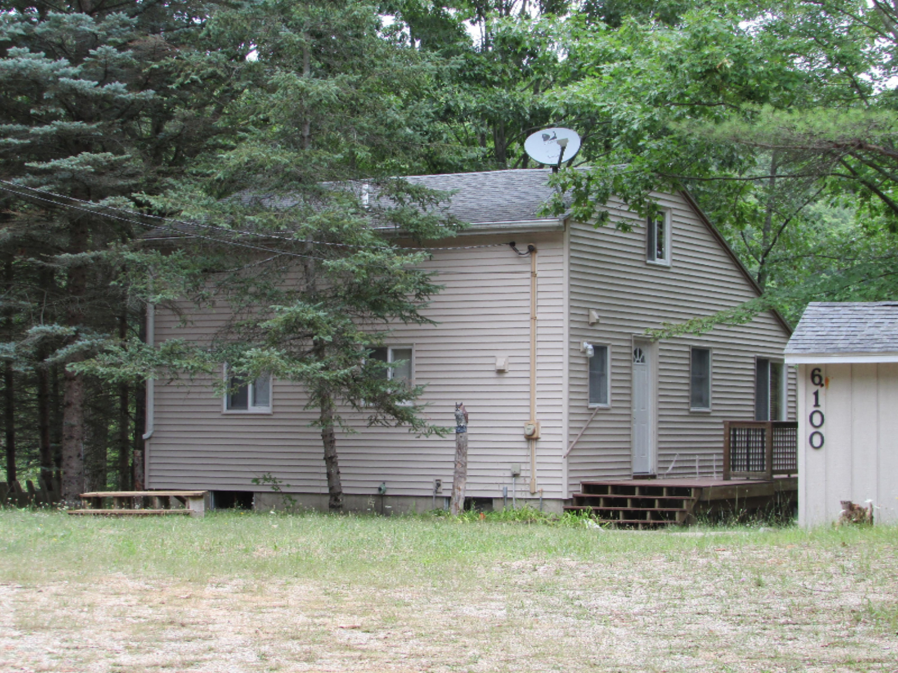 6100 North Larson Road Fountain, MI 49410 - Photo 3 of 35 IMG_0508