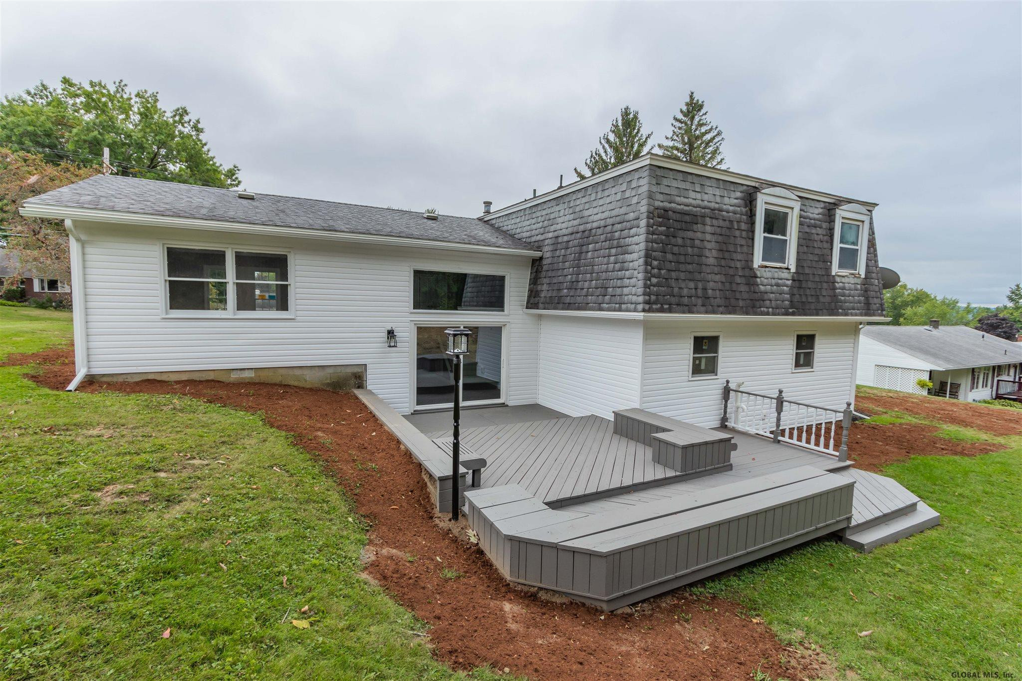 42 Coolidge Road Amsterdam, NY 12010 - Photo 8 of 53 Photo 15