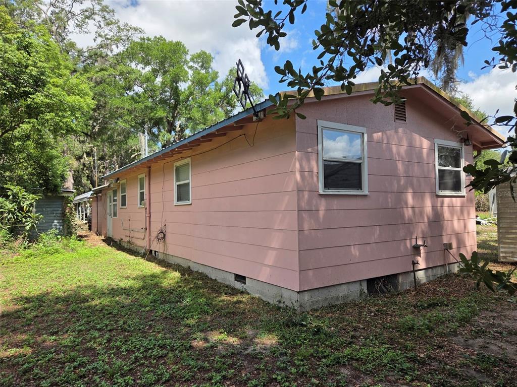 4534 Seaberg Road Zephyrhills, FL 33541 - Photo 3 of 16