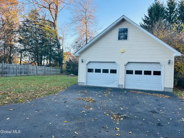 $244,900 | 17 Mohican Terrace, Hudson Falls, NY 12839