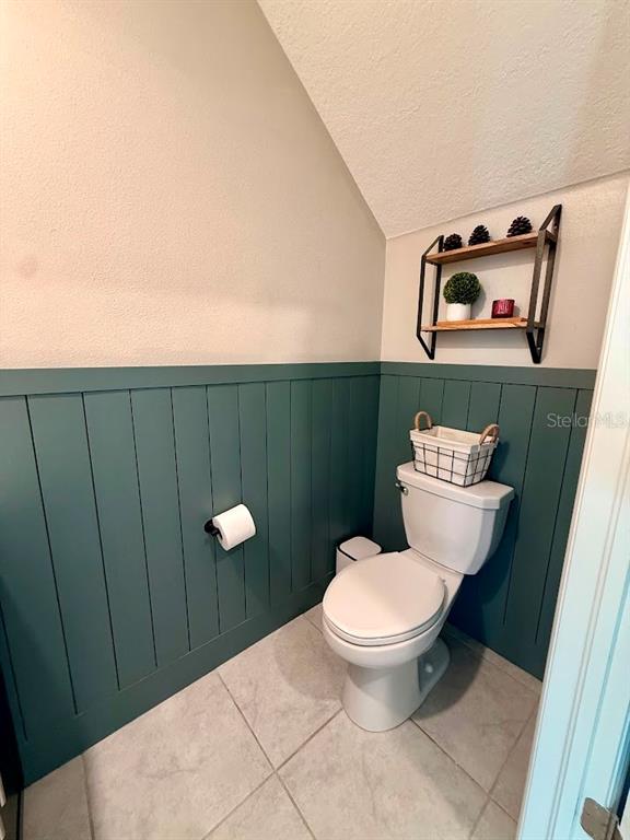 9712 Lemon Drop Loop Ruskin, FL 33573 - Photo 8 of 34 Gallery Image 8
