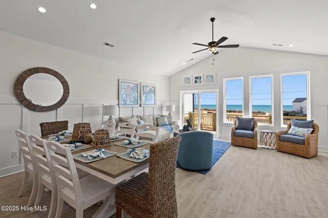 $899,995 | 759 North Topsail Drive, Surf City, NC 28445