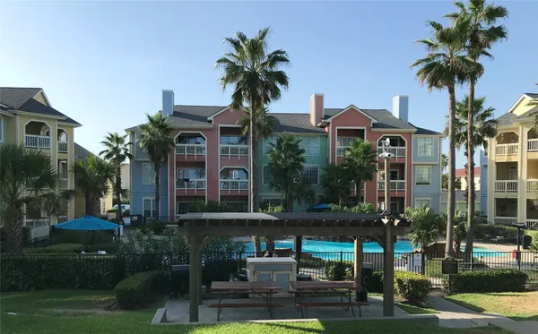 $254,000 | 7000 Seawall Boulevard, Unit 713, Galveston, TX 77551