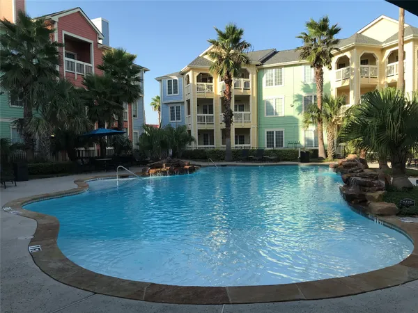 $254,000 | 7000 Seawall Boulevard, Unit 713, Galveston, TX 77551