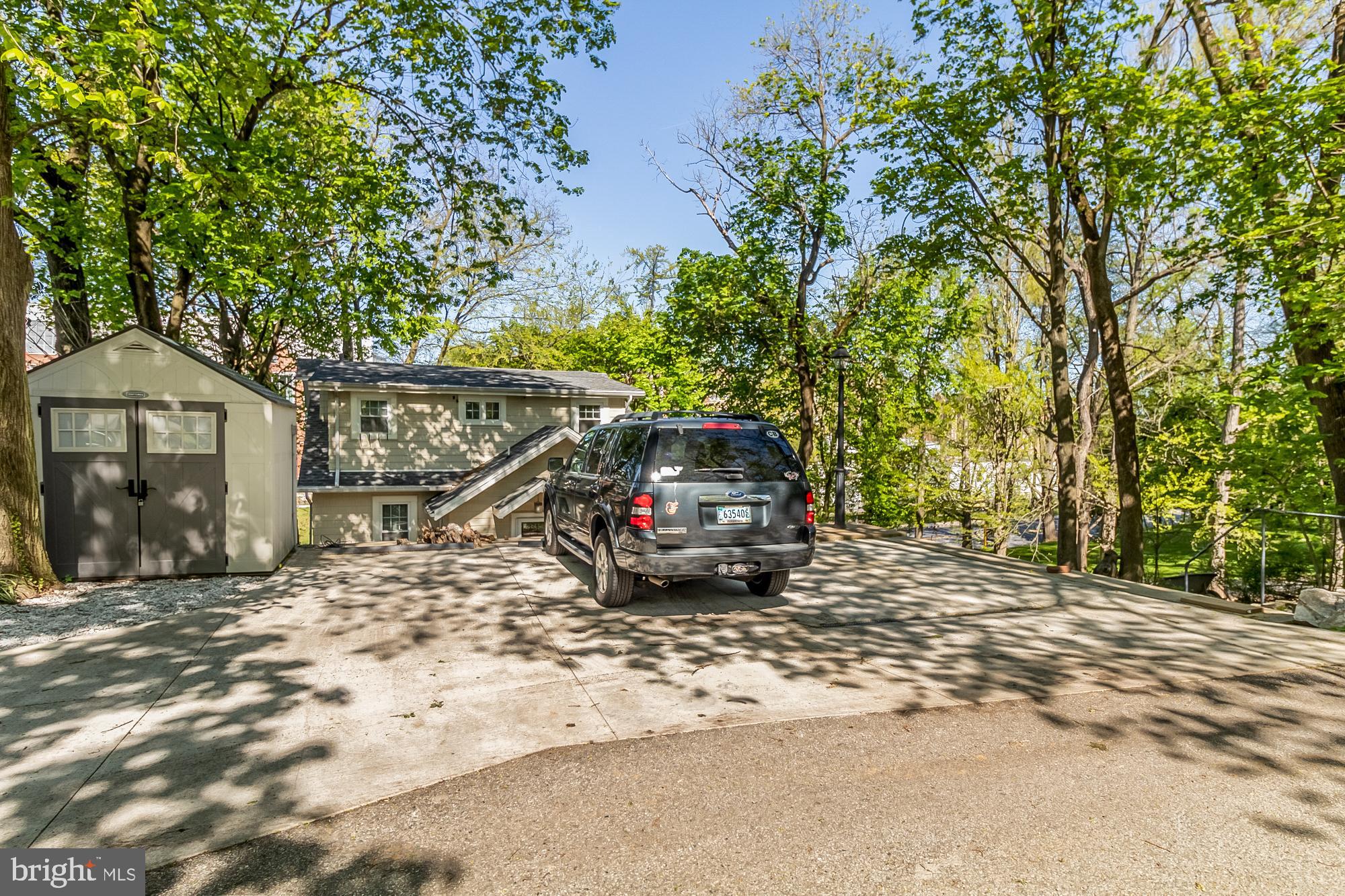 7907 York Road Baltimore, MD 21286 - Photo 11 of 49 Garage