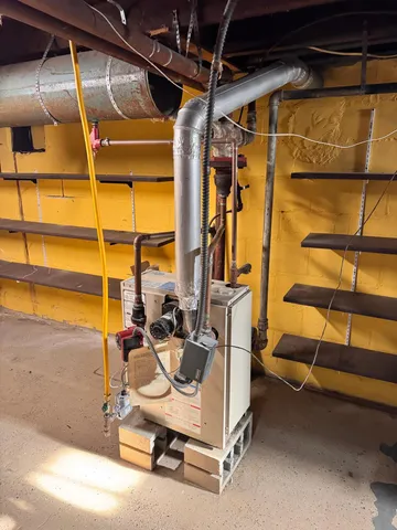 $65,000 | 207 Leslie Avenue East, Clarissa, MN 56440